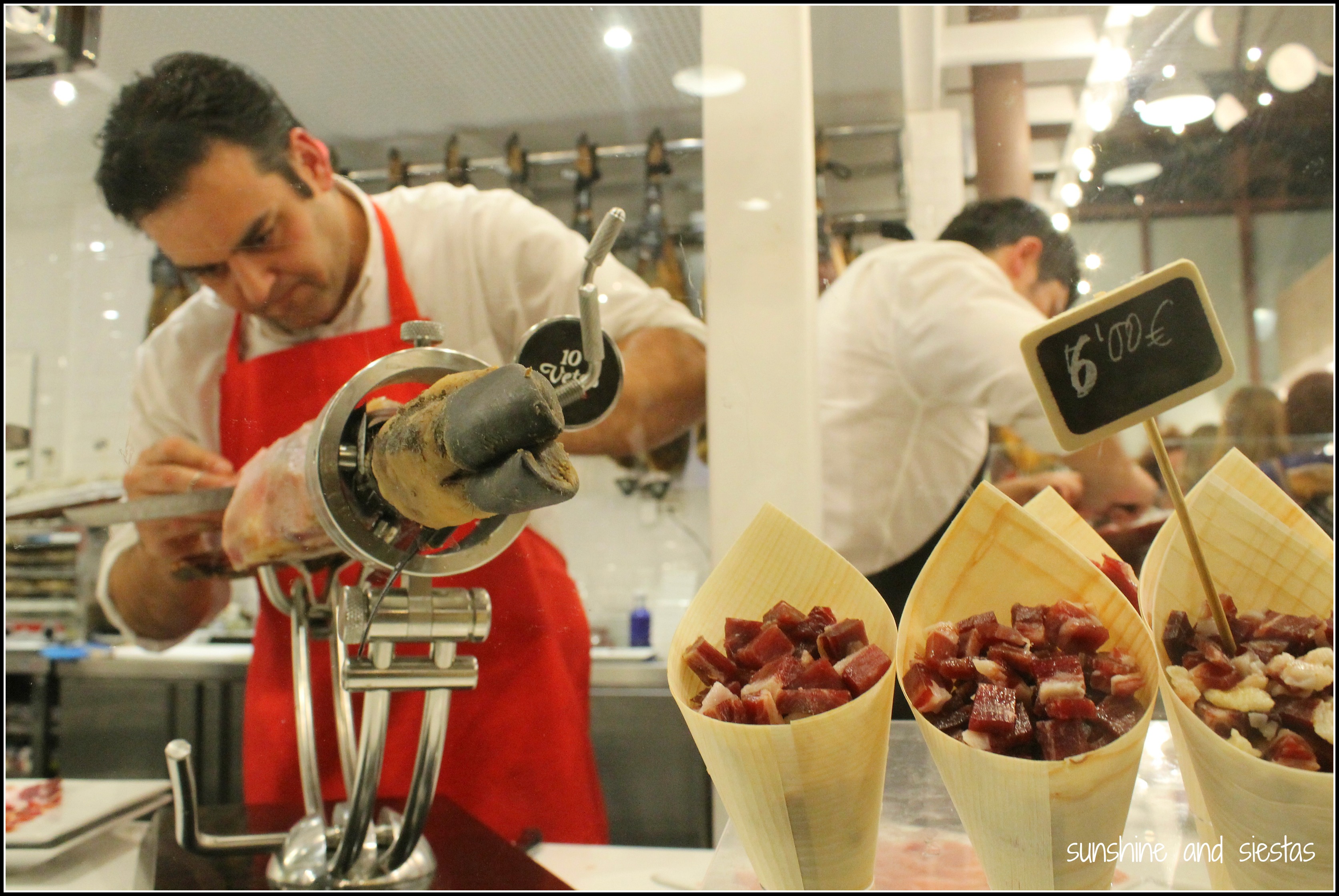food offerings at mercado lonja del barranco sevilla