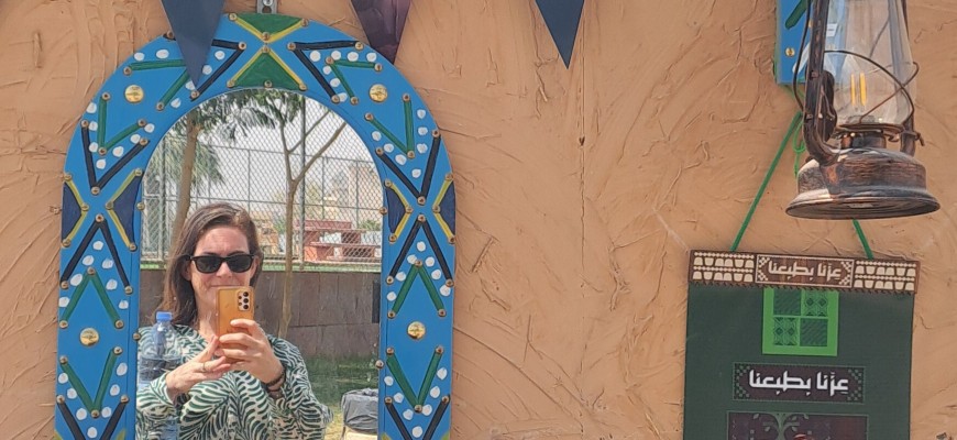 Roadside coffee shop in Saudi Arabia